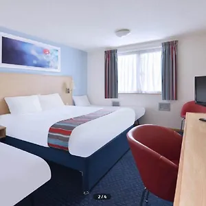 *** Отель Travelodge Airport Великобритания