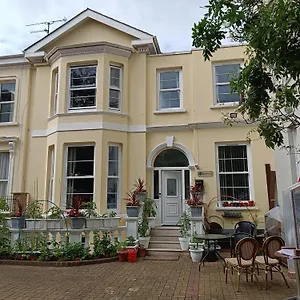  Apartment Mayville House Flat United Kingdom